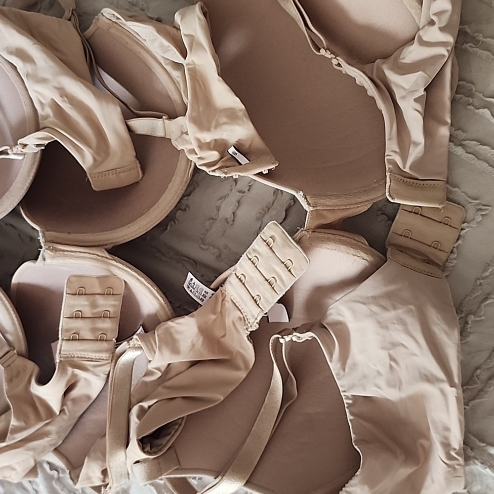 Victorias Secret Bra Bundle - Picture 5 of 5